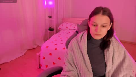 krisdoeil online show from March 2026 02:18:02 AM