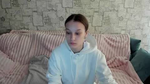 krisdoeill online show from May 2026 01:54:02 AM