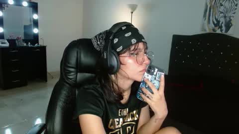 Snapshot of krishaivanov chatting on September 2025 07:08:01 AM Krisha Ivanov online show from September 2025 07:08:01 AM