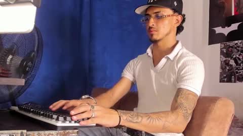 Kriss online show from October 2025 12:22:02 AM