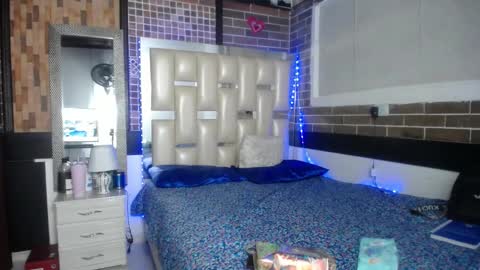 kriss_sweetboobs online show from February 2025 11:36:02 AM