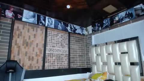 kriss_sweetboobs online show from September 2025 12:27:02 PM