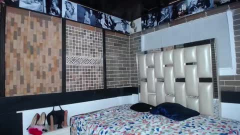 kriss_sweetboobs online show from September 2025 11:04:02 AM