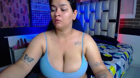 kriss_sweetboobs online show from February 2026 12:04:01 PM