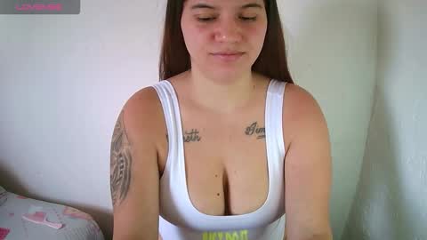 krissone online show from February 2026 08:07:02 PM