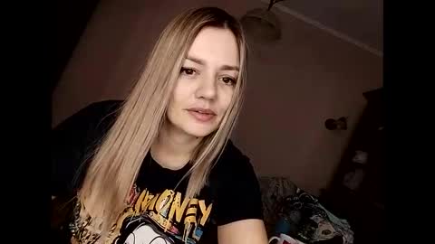 Snapshot of krisssexi chatting on February 2025 05:14:01 AM KrissSexi online show from February 2025 05:14:01 AM