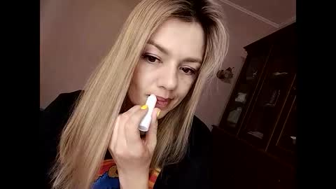 Snapshot of krisssexi chatting on February 2025 05:34:02 AM KrissSexi online show from February 2025 05:34:02 AM