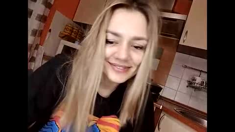 Snapshot of krisssexi chatting on February 2025 09:23:01 PM KrissSexi online show from February 2025 09:23:01 PM