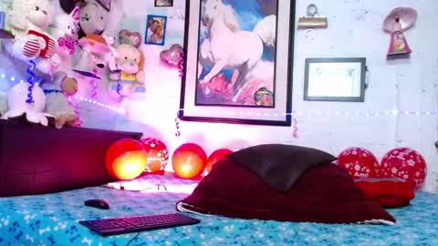 krisstal703358 online show from December 2025 08:10:02 AM