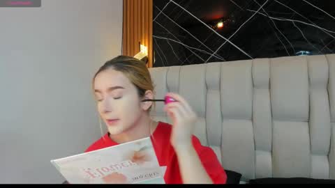 kristal online show from November 2025 12:48:02 PM