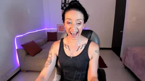 Sophia online show from December 2025 07:42:02 PM