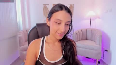 Kristine 33 online show from January 2026 09:09:01 PM