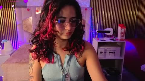 kristen_tay online show from April 2026 03:07:01 AM