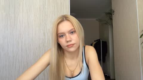 Snapshot of kristifelicien chatting on June 2026 05:02:02 AM Blake online show from June 2026 05:02:02 AM