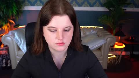 Snapshot of kristifoxy chatting on April 2026 12:18:02 PM kristifoxy online show from April 2026 12:18:02 PM