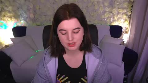 Snapshot of kristifoxy chatting on May 2026 07:01:01 PM kristifoxy online show from May 2026 07:01:01 PM