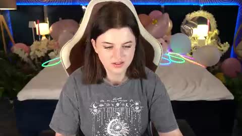 kristifoxy online show from July 2026 12:31:02 PM