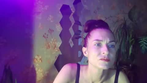 Kristina online show from February 2025 01:11:01 PM