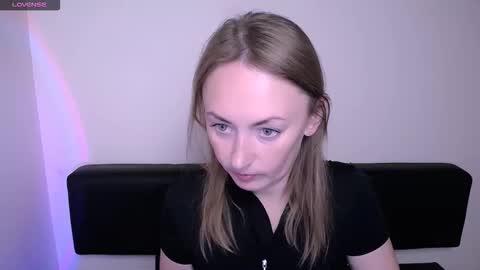 Kristi online show from September 2025 07:14:02 AM