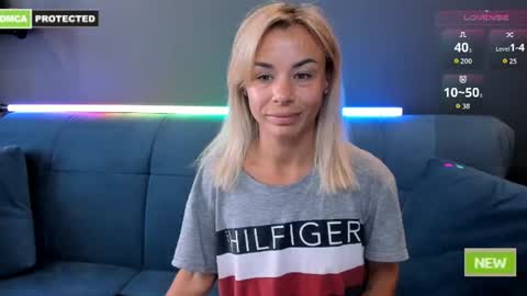 Snapshot of kristinasexyhot chatting on July 2026 10:43:01 AM Muscle Queen online show from July 2026 10:43:01 AM