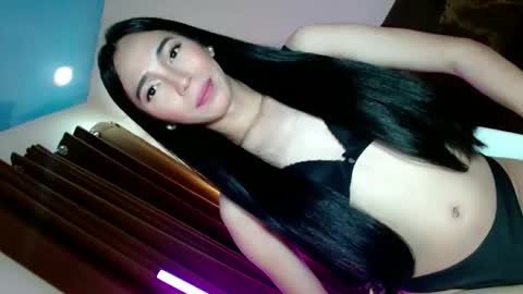 kristine online show from November 2025 06:09:02 PM