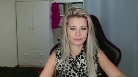 KristineAmore online show from October 2025 06:26:02 PM