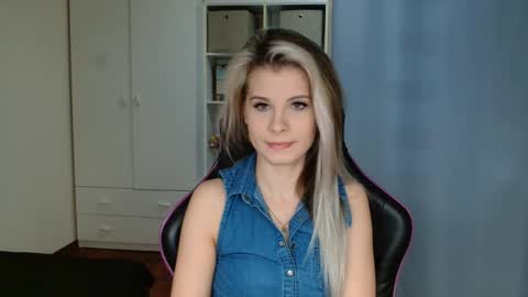 KristineAmore online show from March 2026 07:23:01 AM