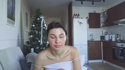 Kristi online show from December 2025 05:47:01 AM