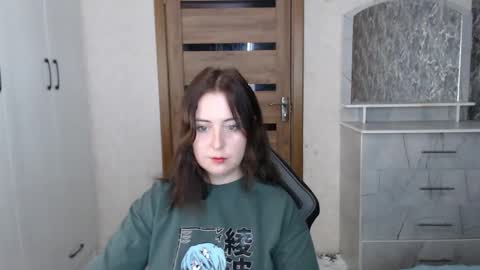 Kristy online show from November 2025 06:02:02 AM