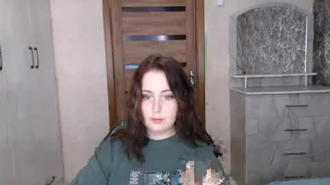Kristy online show from November 2025 11:04:01 PM