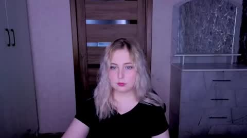 Kristy online show from June 2026 09:56:02 PM