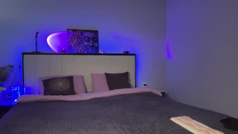 Kristi online show from March 2025 06:05:01 AM