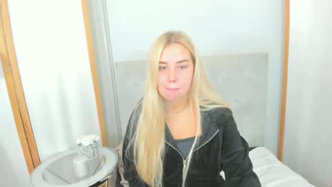 KristyFlowers online show from February 2025 07:32:02 AM