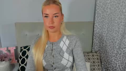 Snapshot of kristyflowers chatting on May 2026 07:00:01 PM KristyFlowers online show from May 2026 07:00:01 PM