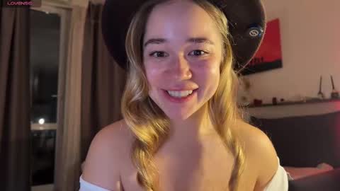 Snapshot of kristyspiritedaway chatting on March 2025 08:42:01 PM Kristy Nip slip shady  Best model on CB  online show from March 2025 08:42:01 PM