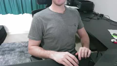 Snapshot of krocr_iras chatting on November 2025 05:23:02 PM Lucas Edu online show from November 2025 05:23:02 PM