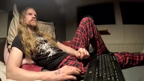 Snapshot of krullz123 chatting on January 2026 09:40:02 PM Krullz online show from January 2026 09:40:02 PM