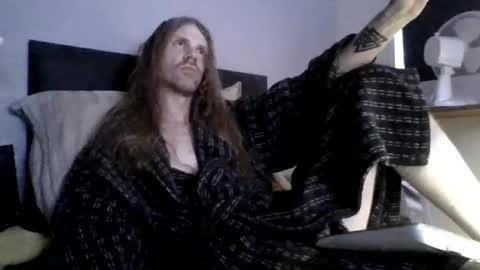 Snapshot of krullz123 chatting on June 2026 09:50:02 PM Krullz online show from June 2026 09:50:02 PM