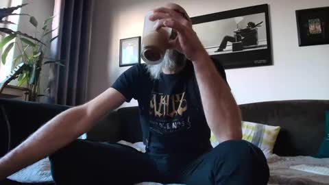 krummersaebel online show from February 2025 04:35:01 PM