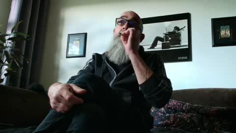 krummersaebel online show from April 2026 04:08:01 PM