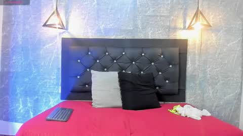 Kystal Taylor online show from November 2025 11:09:02 AM