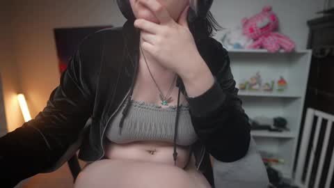 Snapshot of krystalsyxx chatting on February 2025 08:11:02 PM Krystal Syx online show from February 2025 08:11:02 PM