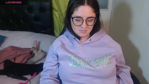 Snapshot of kryystaladams chatting on April 2026 09:21:02 PM kryystaladams online show from April 2026 09:21:02 PM