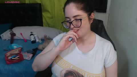 Snapshot of kryystaladams chatting on May 2026 05:40:02 PM kryystaladams online show from May 2026 05:40:02 PM