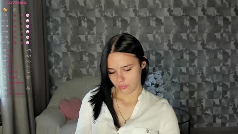 Ksenia online show from October 2025 07:41:02 AM