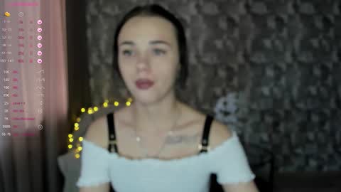 Ksenia online show from December 2025 10:42:01 AM