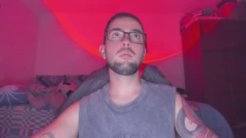 Snapshot of kssam772 chatting on November 2025 05:40:01 AM Sam monitor de modelos independientes online show from November 2025 05:40:01 AM