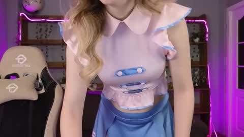 ksuhesa online show from December 2025 01:35:02 AM