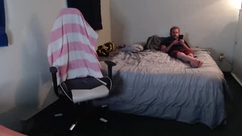 Kuggy online show from June 2026 10:07:01 PM