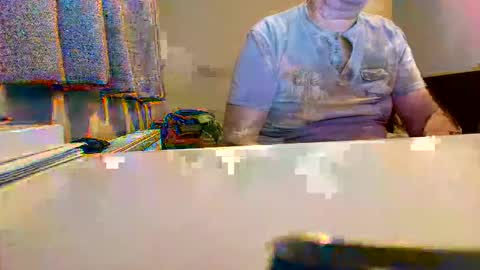 kuipers_1976 online show from October 2025 08:09:02 PM